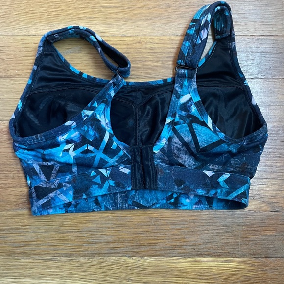 Title Nine Tech Athena 2.0 Sports Bra In Perfect Condition 32D - Picture 2 of 5